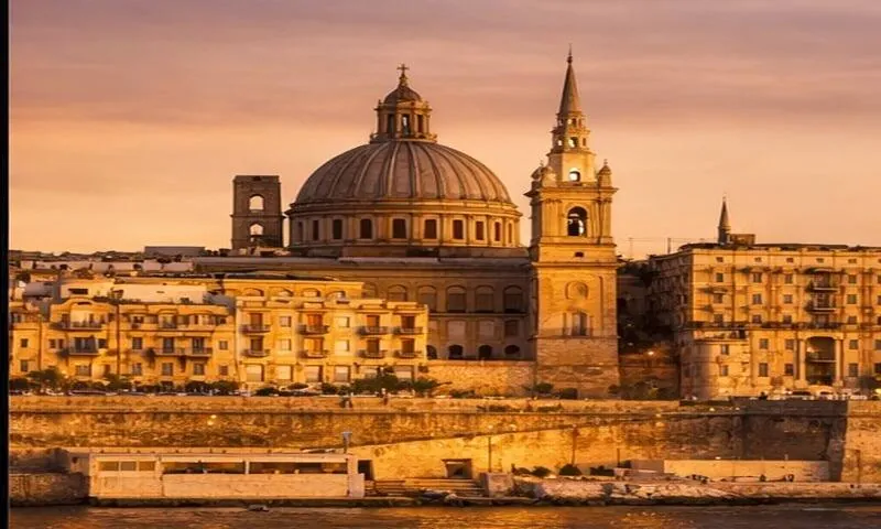 MaltaLockers luggage storage Valletta Malta city centre